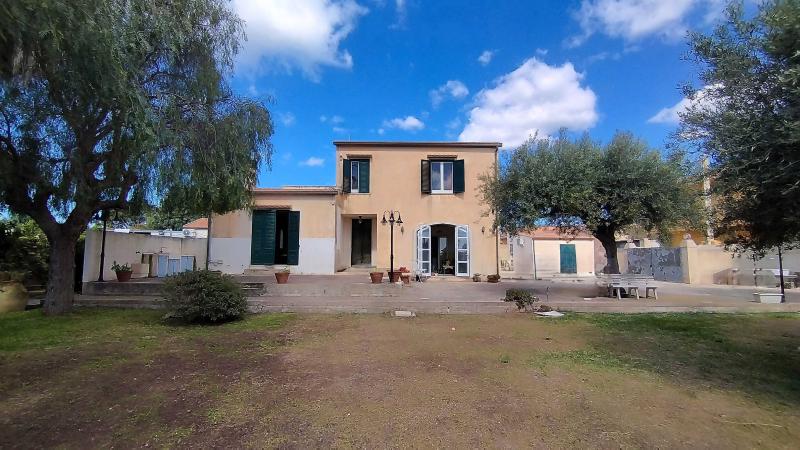 VILLINO MAGANUCO 0